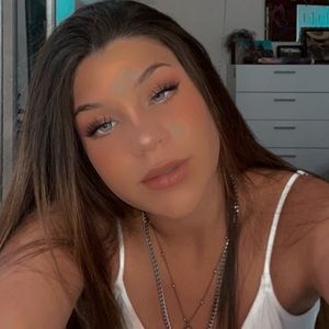 Meet your Posher, Bayla